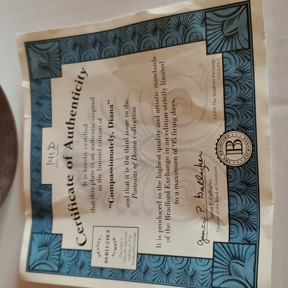 Bradford Exchange Potraits of Diana collection. - Picture 3 of 4